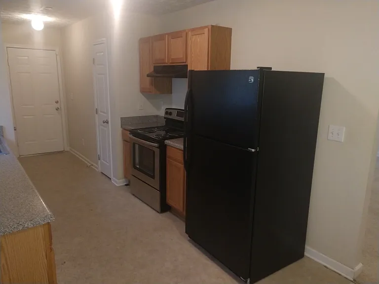225 Apple Valley Rd — Photo 7