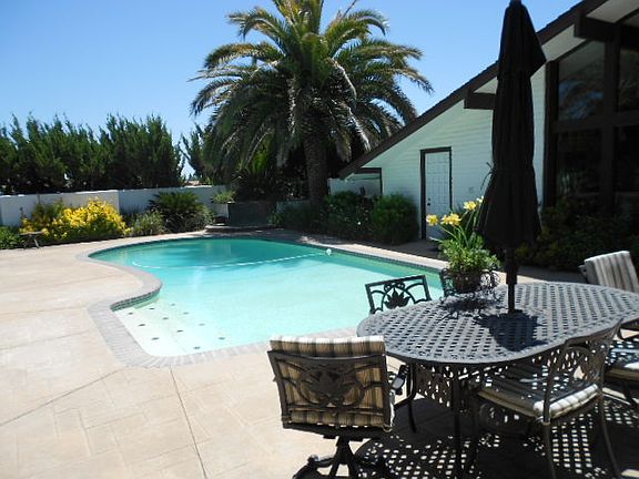 Pool & Spa front court