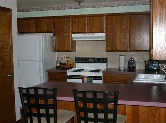 5th image of 9934 N Glenwood Dr