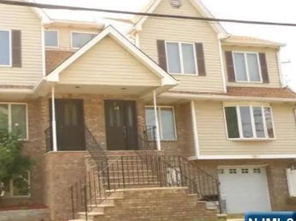 180 Myrtle Ave, Fort Lee, NJ 07024