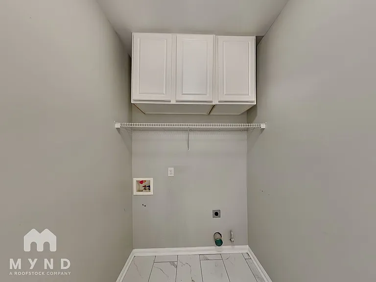 1557 Silver Ridge Dr SW — Photo 21
