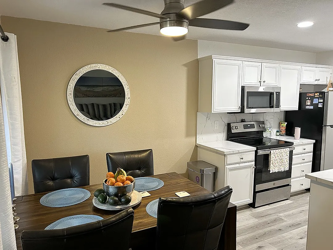 2 bed, 964 sqft, $1,300 — Photo 4