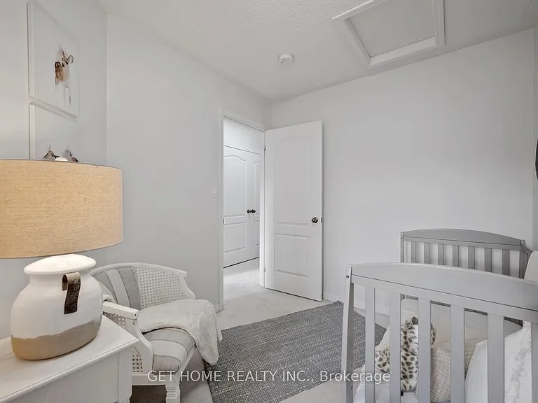 19 Benjamin Way — Photo 27