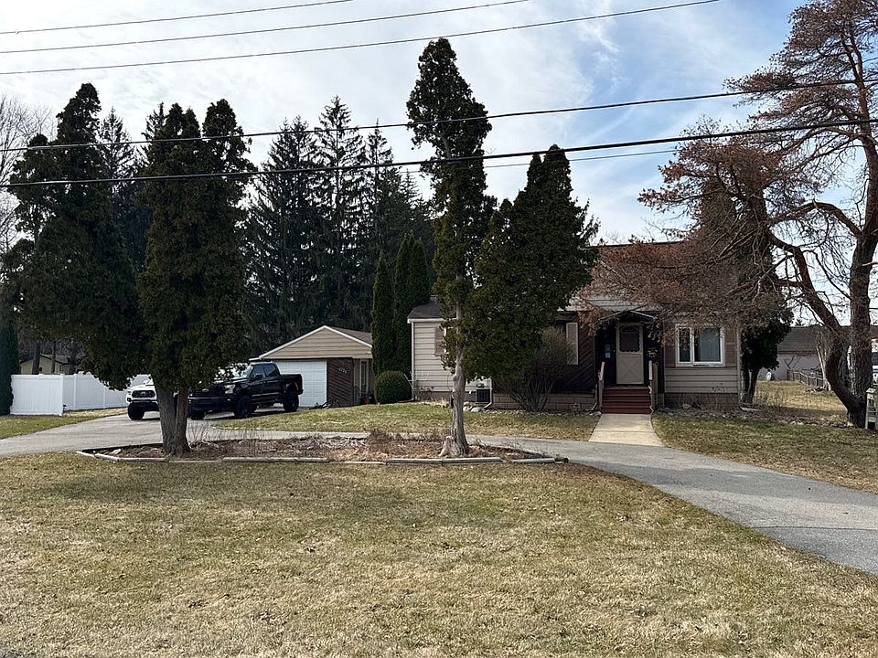 1st image of 4770 Raymond Rd