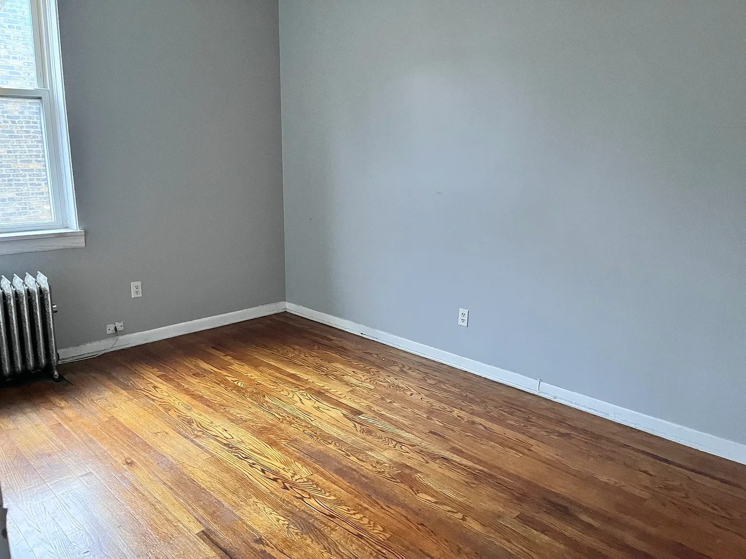 2 bed, 900 sqft, $1,800 — Photo 2