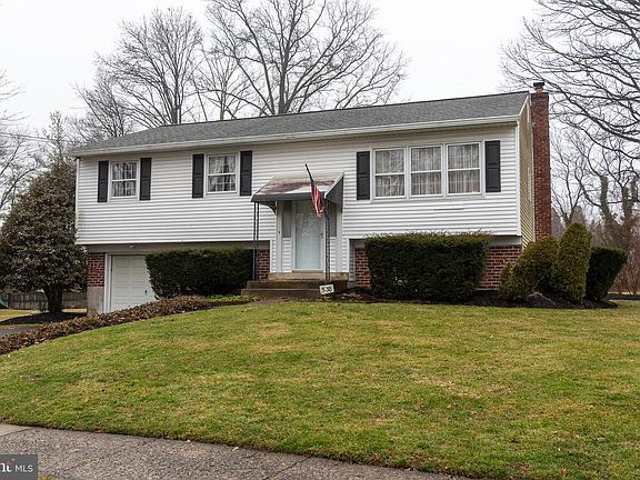 2nd image of 538 Parmentier Rd