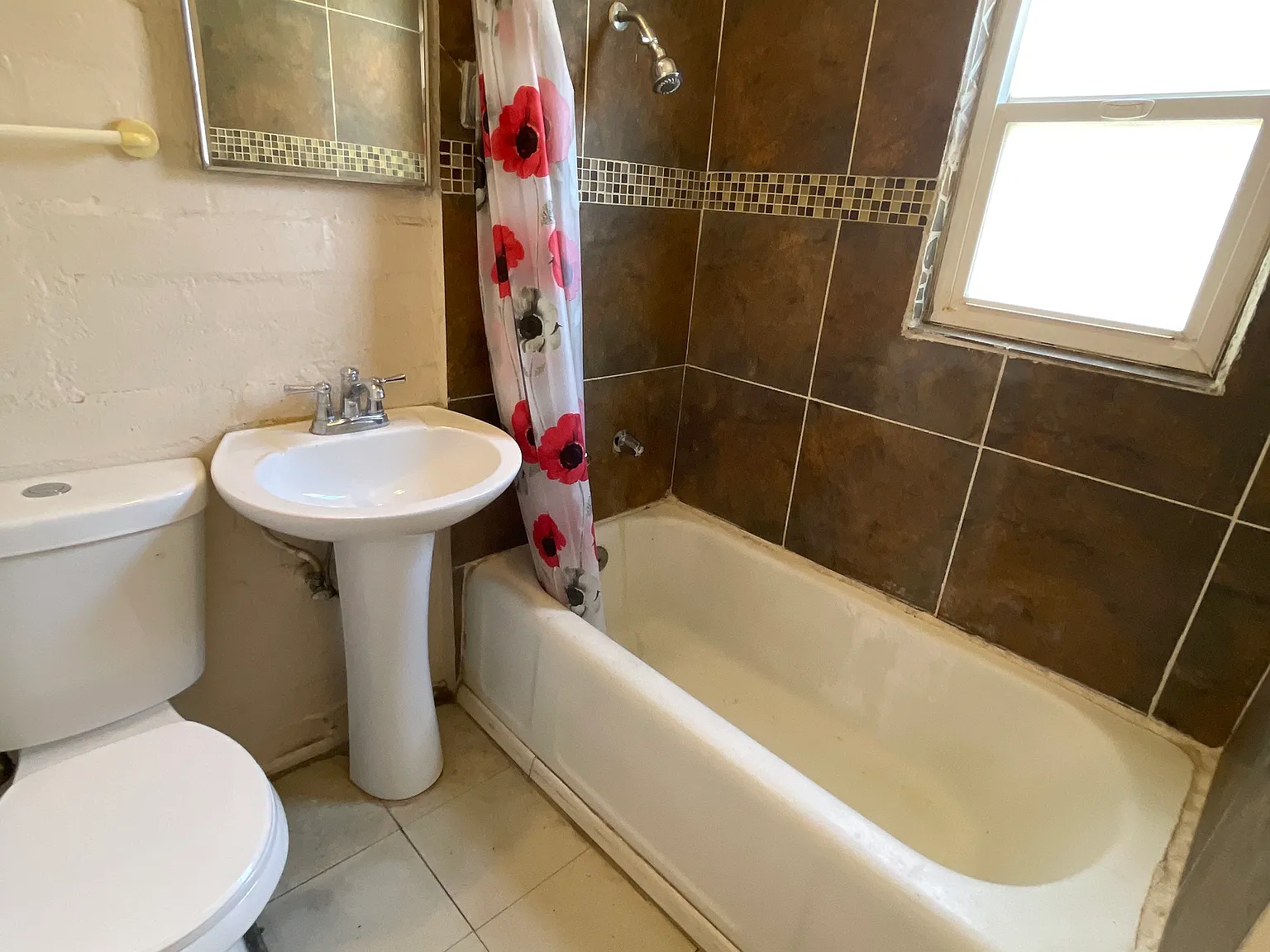 2 bed, 820 sqft, $1,800 — Photo 4