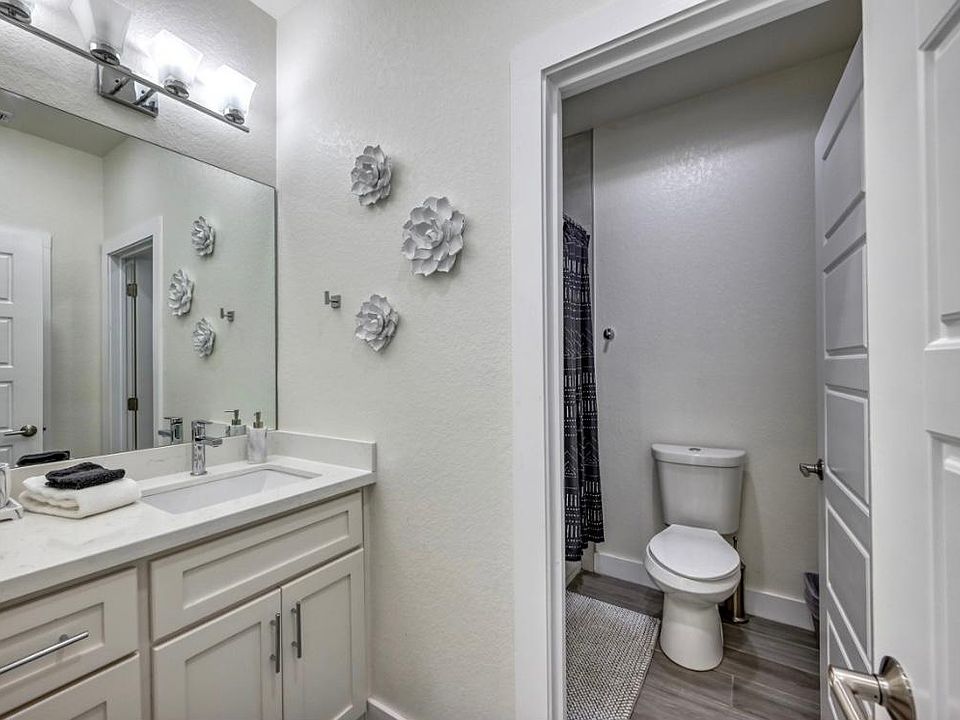 1st image of 105 Madrona Ln