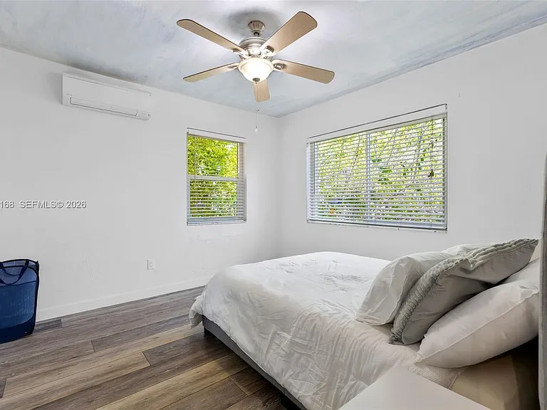 821 84th St — Photo 12