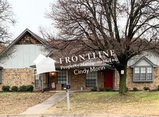 7800 Cardinal Ct, North Richland Hills, TX 76180