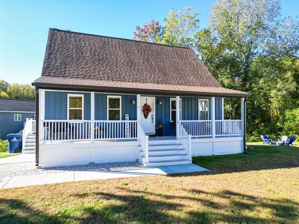 3583 Acushnet Ave, New Bedford, MA 02745