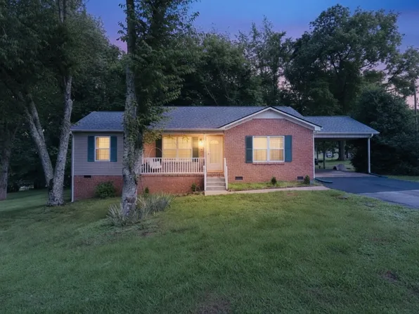 500 Spring Valley Dr, Columbia, TN 38401