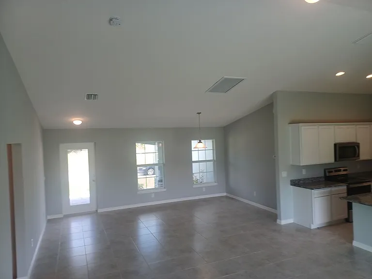 417 SW 26th Ave — Photo 14