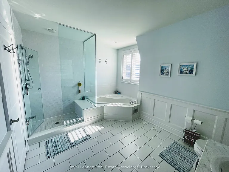 56 Lobo Mews — Photo 21