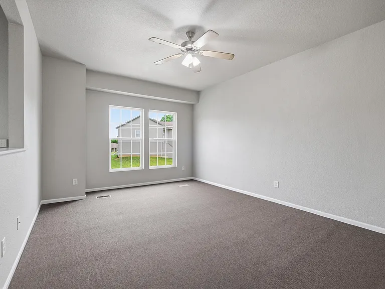 10341 Parkview Ave — Photo 10