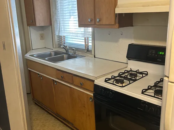 292 S Franklin St APT 1C, Wilkes Barre, PA 18701