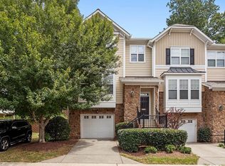 6110 Braidwood Ct, Raleigh, NC 27612