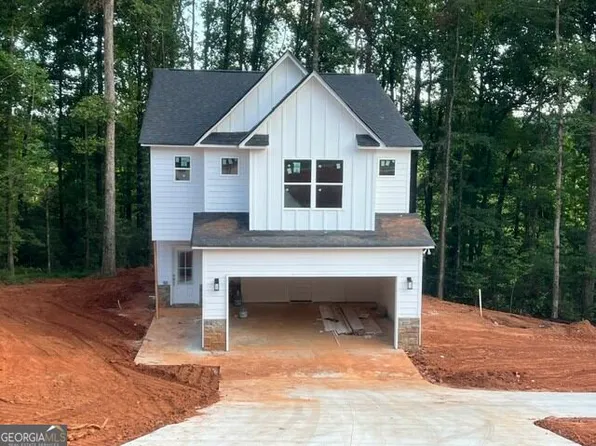296 Stonington Dr, Mount Airy, GA 30563