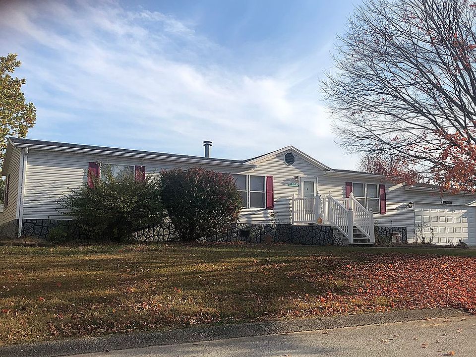 Oversized corner lot