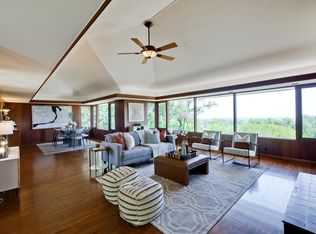 10625 Magdalena Rd, Los Altos Hills, CA 94024