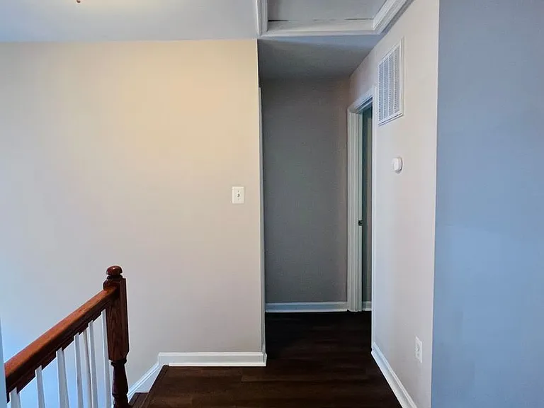 11 Catherine Ln — Photo 31