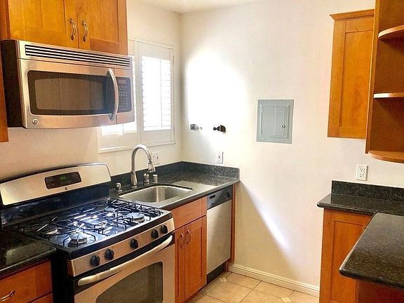 3rd image of 3425 19th St APT 11