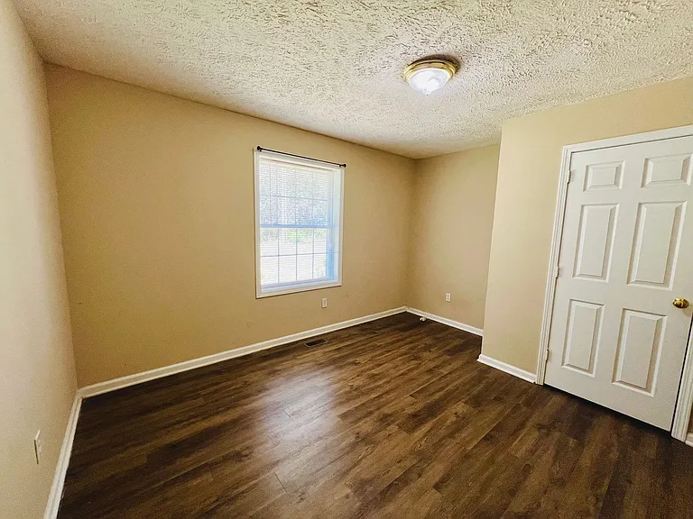 3314 Amay James Ave — Photo 8