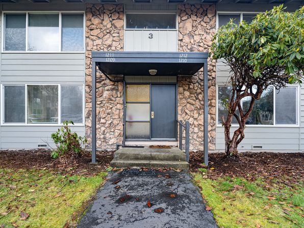1200 W Huntley St #1212