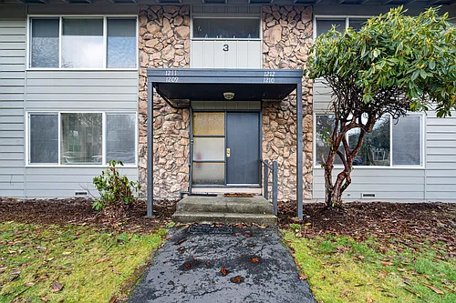 1200 W Huntley St Photo 1