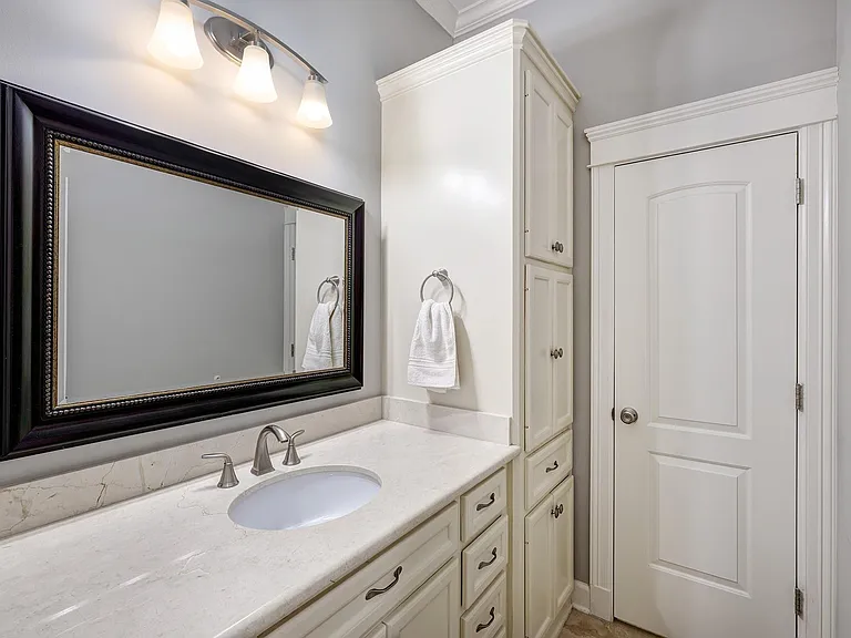 1010 Nicholson St — Photo 22