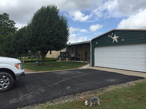 Front side with garage 