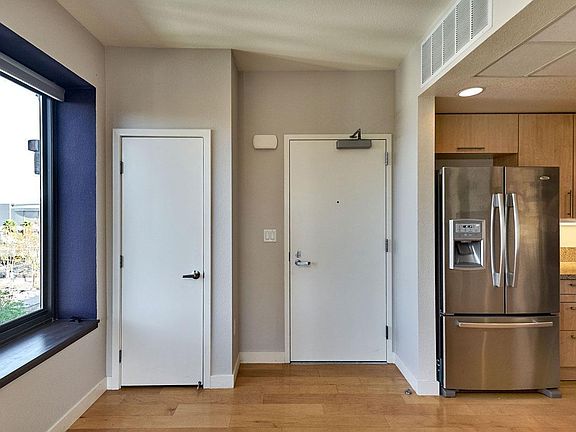 3rd image of 88 Bush St #55