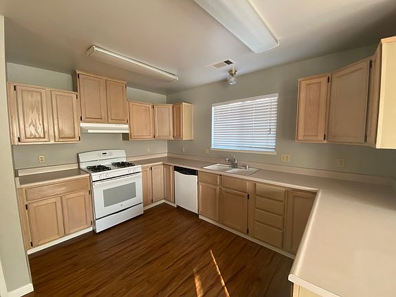 4th image of 2337 W Harold Ct