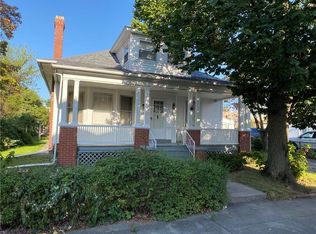 21 Harding St, Pawtucket, RI 02861