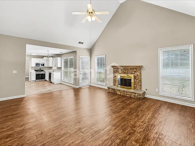 5430 Harris Creek Dr — Photo 6
