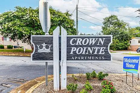 Crown Pointe Photo 1