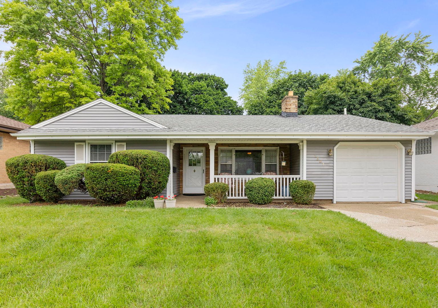 1307 E Illinois St, Wheaton, IL 60187 Zillow