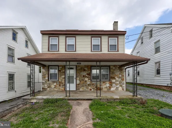 754 W Route 897, Reinholds, PA 17569