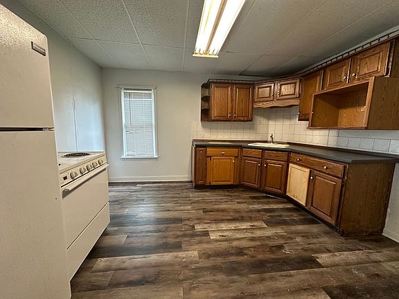 4th image of 1326 1st Ave N #1