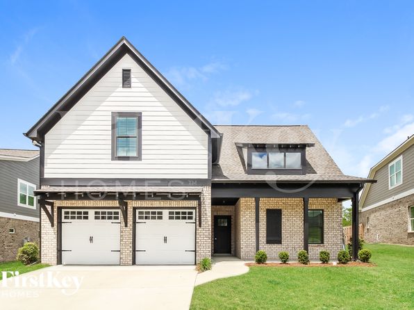 1433 Woodridge Pl