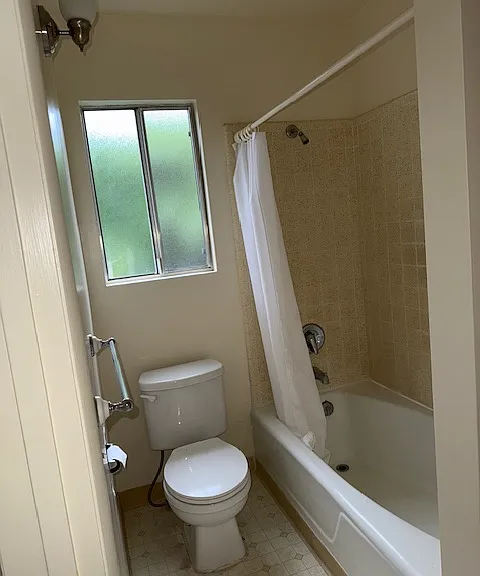 637 Spencer St — Photo 10
