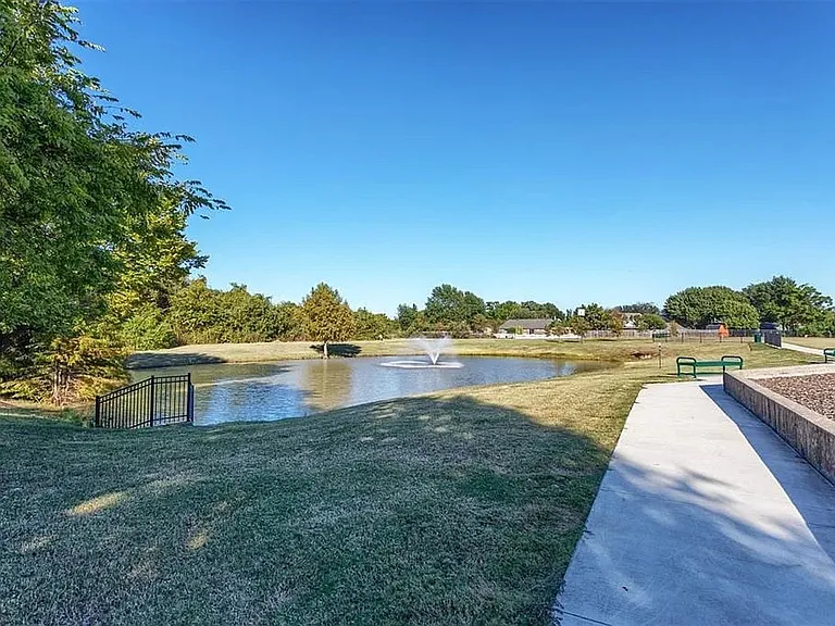 3806 Cortadera Ct — Photo 24