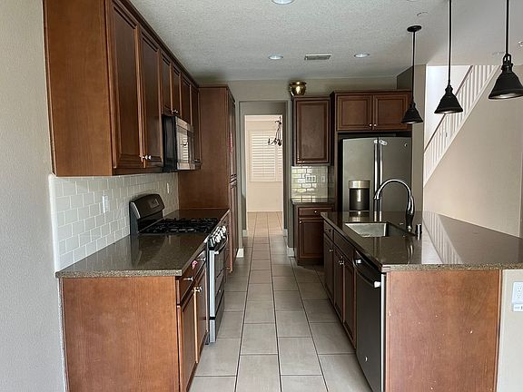 3rd image of 9089 Golf Canyon Dr