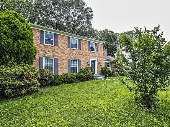 2nd image of 10808 Broadwater Dr