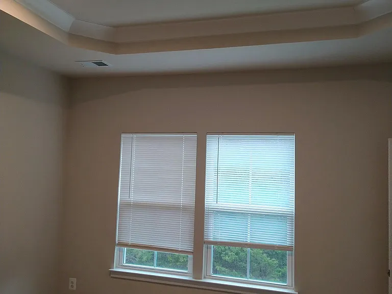 2031 Landon Ln — Photo 13