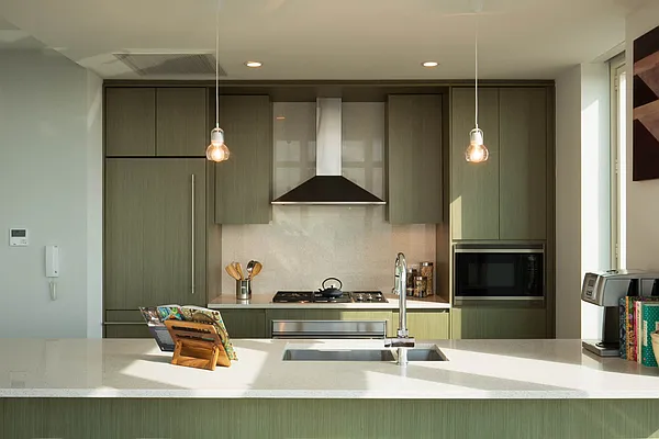 Rented by REMAX Elite | media 3