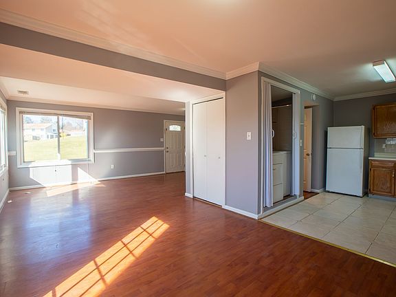 3rd image of 18610 Bay Leaf Way