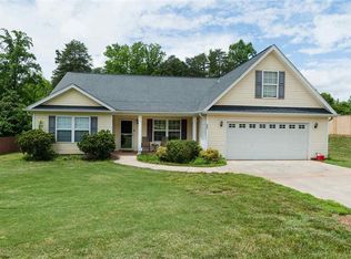 558 Arbor Creek Dr, Inman, SC 29349