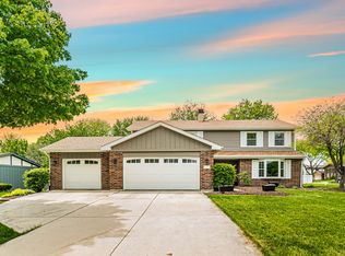 1526 Haverhill Dr, Wheaton, IL