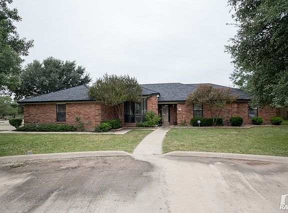 3rd image of 6617 Shady Oaks Dr